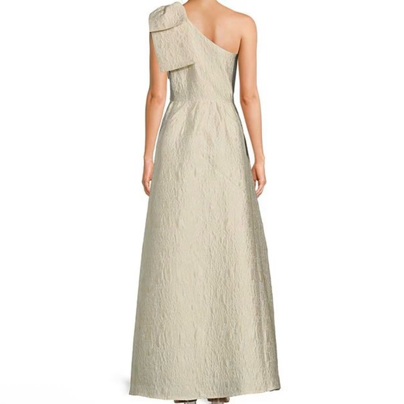 Chic One-Shoulder Cream Dress - Picture 5 of 9